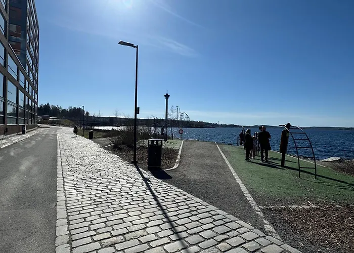 Top, Cozy, Lakeside, Sauna And Free Indoor Parking
